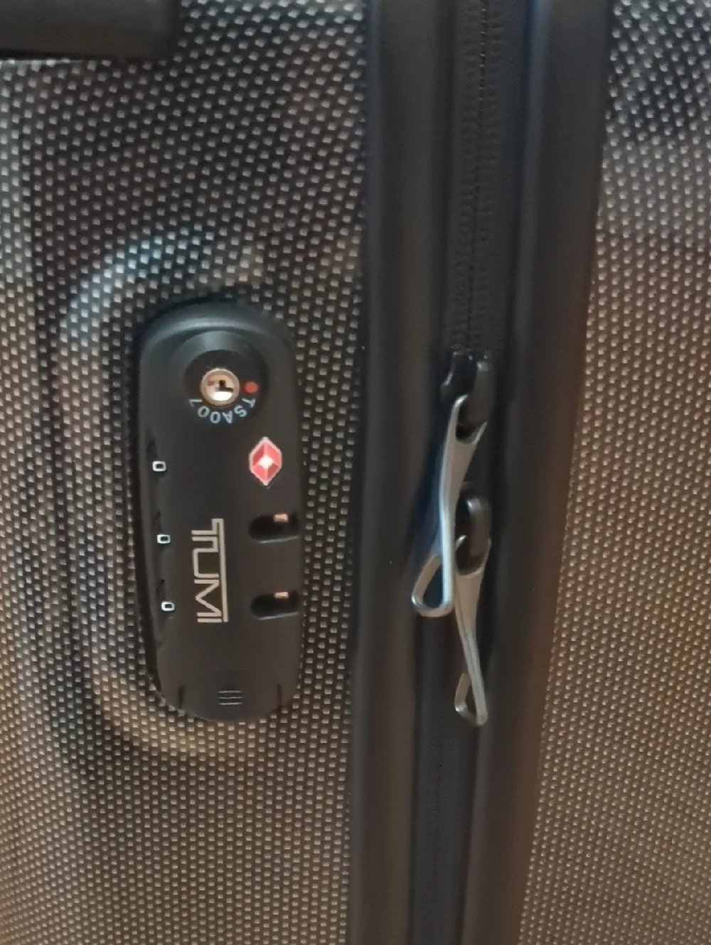TUMI Vapor International 22